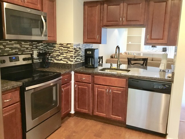 Building Photo - 8501 Hawk Run Terrace