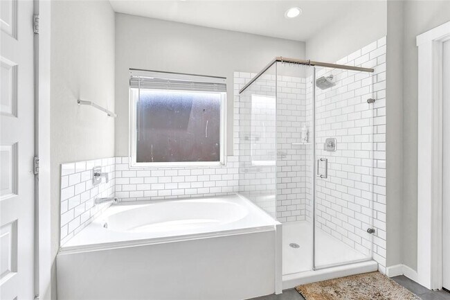 Building Photo - 18906 Allendale Frst Dr