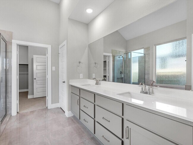 Building Photo - 10715 Verdant Hl