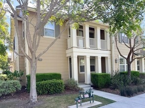 Building Photo - 3220 London Ln