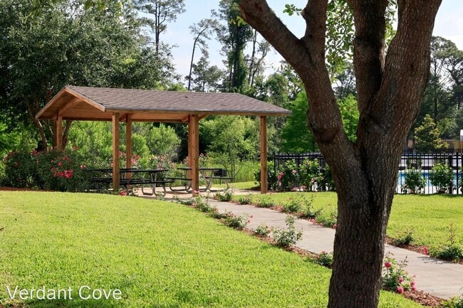 Building Photo - 4260 SE 10th Pl