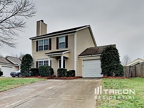 Building Photo - 11810 Stewarts Crossing Dr