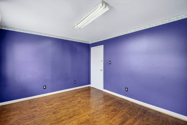 Building Photo - 2245 E Fayette St