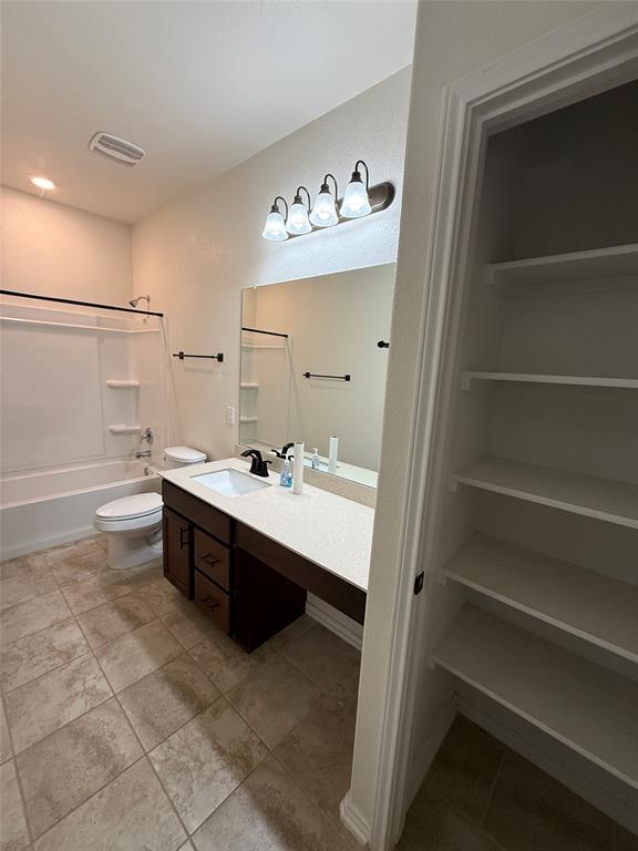 Building Photo - 334 Reunion Ln