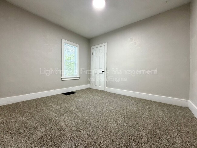 Building Photo - 2145 8th St