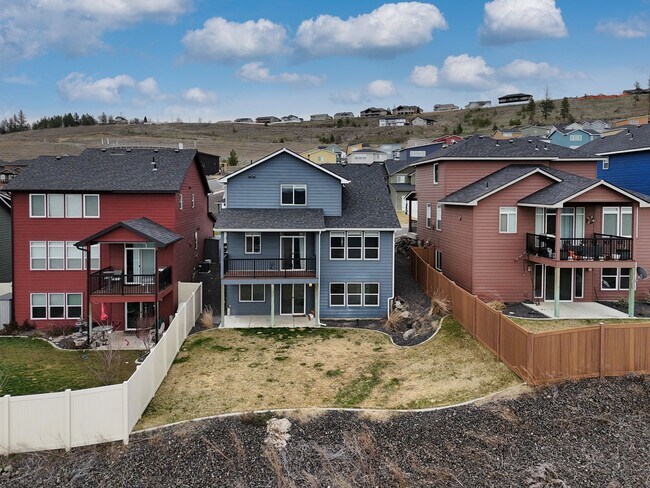 Building Photo - Charming North Spokane Home in a Quiet Neighborhood