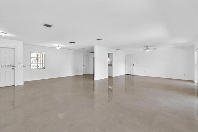 Building Photo - 13011 SW 80th St