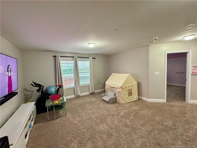 Building Photo - 3245 Hunting Lodge Rd
