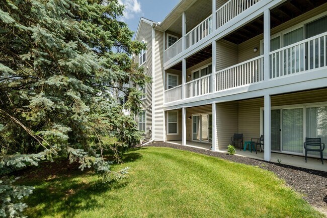 Building Photo - 2906 N Knightsbridge Cir