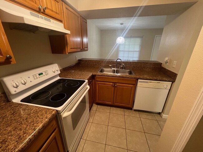 Building Photo - 3019 Bonaventure Cir