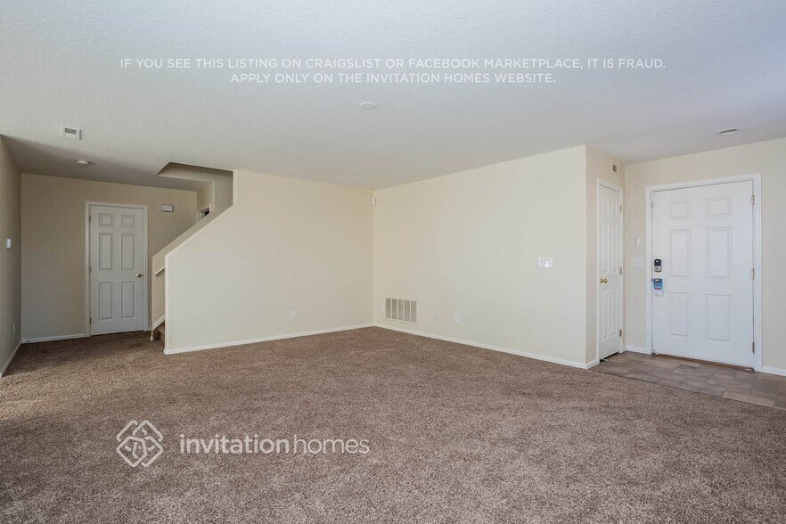 Building Photo - 729 Canyon Ln