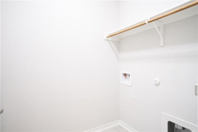 Building Photo - 14110 McCoy Lp