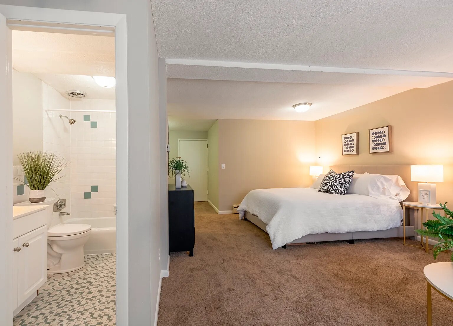 Building Photo - 371 Harvard St