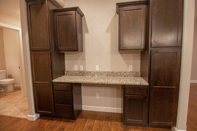 Building Photo - 7413 Rosedown Dr