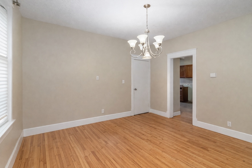 Building Photo - 1498 Selby Ave