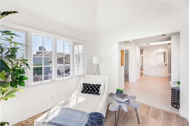 Building Photo - 8 Sunpeak