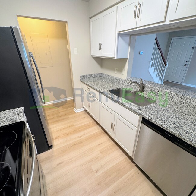 Building Photo - 401 Henley Ct