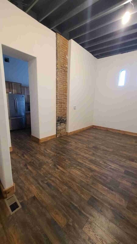 Building Photo - 32 E Utah Ave