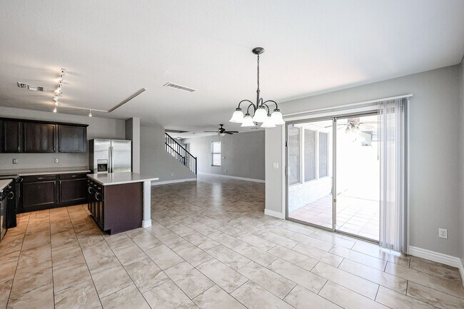 Building Photo - Amazing 5 bedrooms and bathrooms in one of the best school districts!