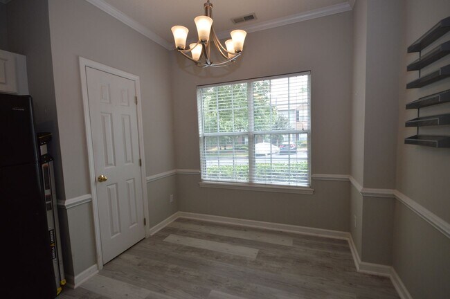 Building Photo - 4324 Pine Springs Ct