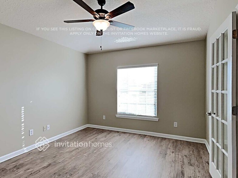 Building Photo - 4012 Sandhill Crane Terrace