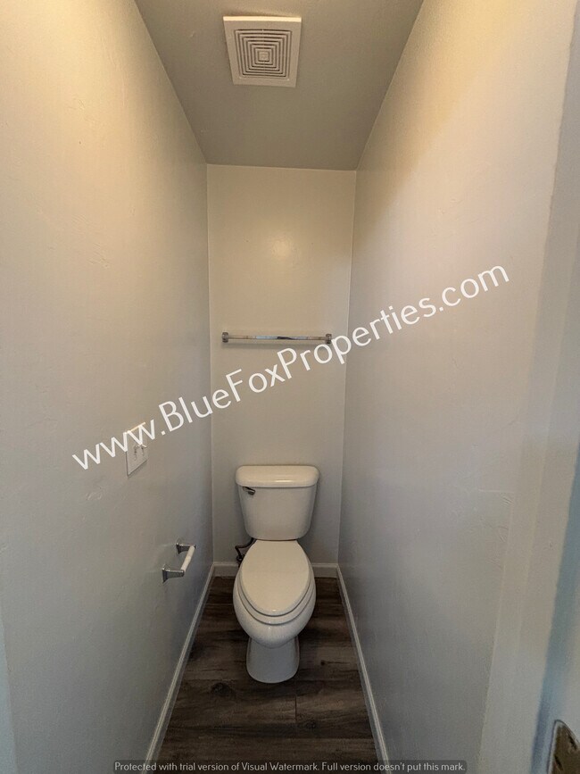 Building Photo - 8918 N Misty Brook Dr