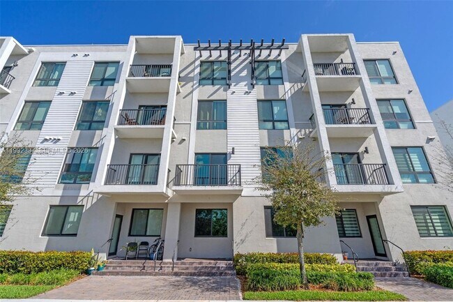 Building Photo - 8363 NW 41st St