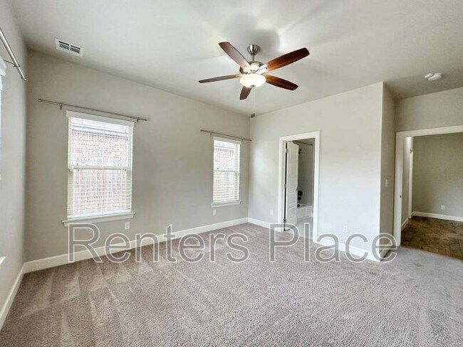 Building Photo - 10387 E 124th St S