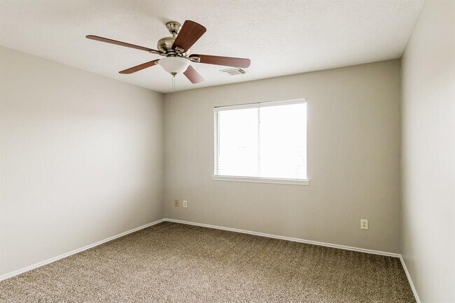 Building Photo - 21910 Yucca Tip Ln