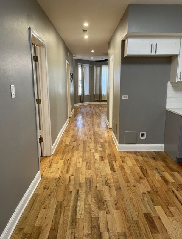 Building Photo - 4145 W Hirsch St