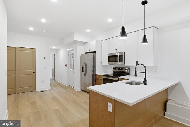 Building Photo - 2223 N 22nd St