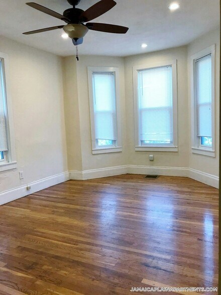 Primary Photo - 108 Hyde Park Ave