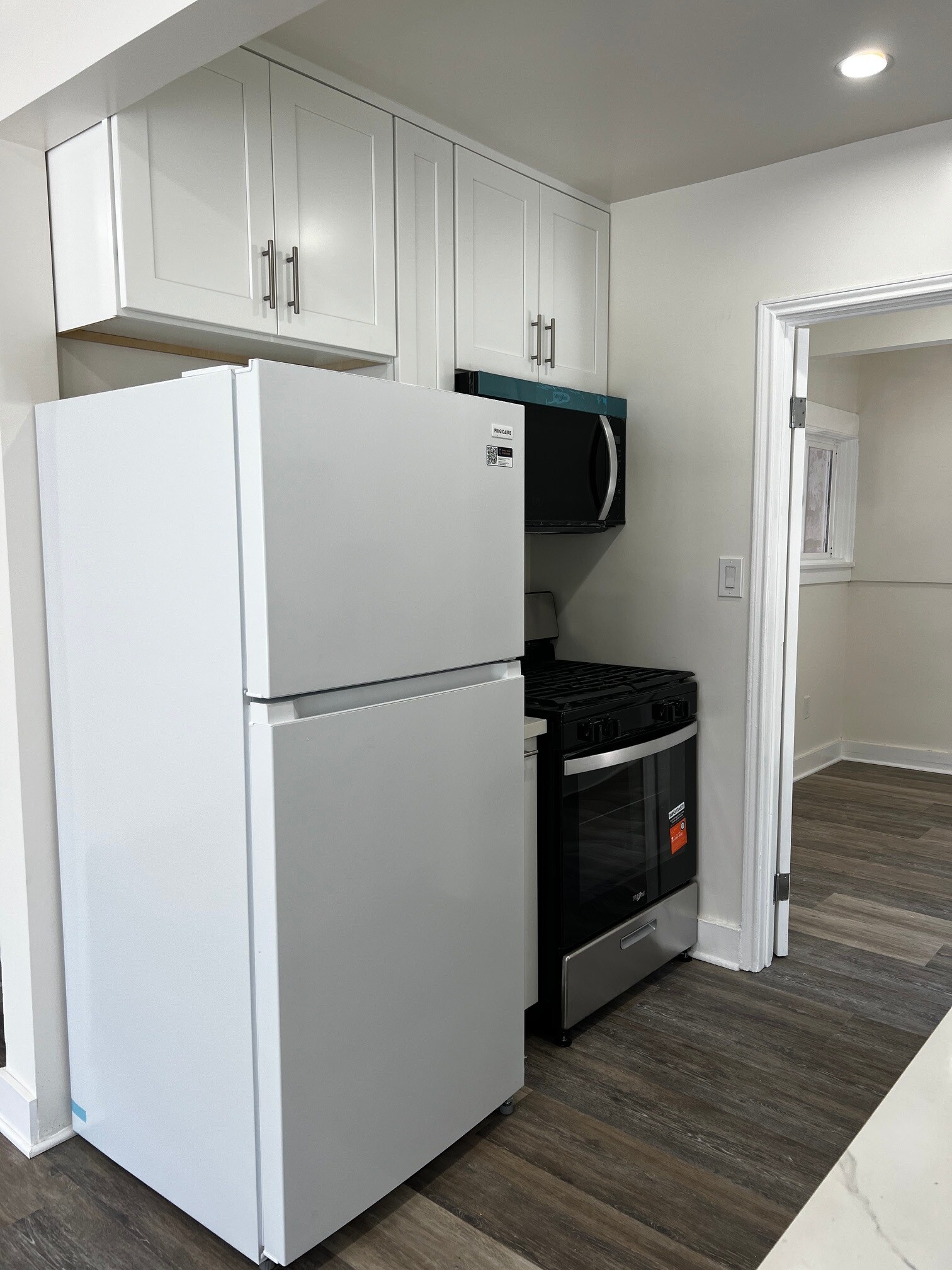 New Appliances - 634 E 87th St