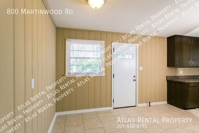 Building Photo - 800 Martinwood Rd