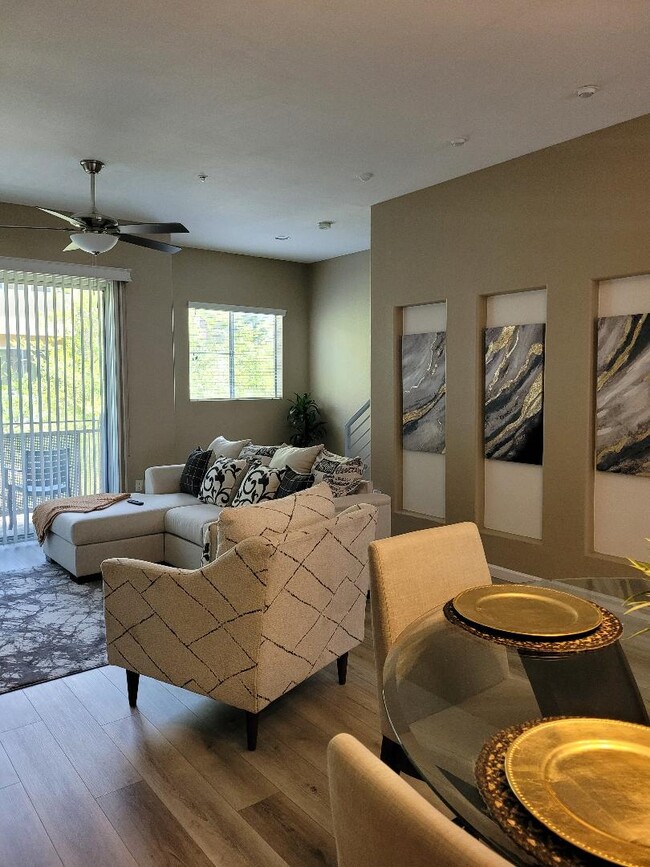 Building Photo - 6605 N 93rd Ave