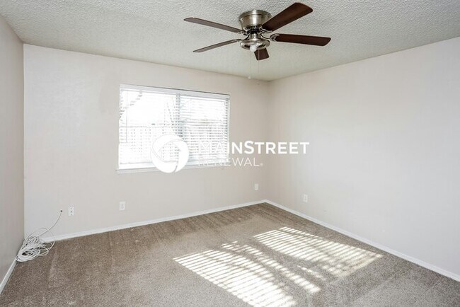 Building Photo - 4 Bedroom Pet-Friendly Home in Arlington, ...