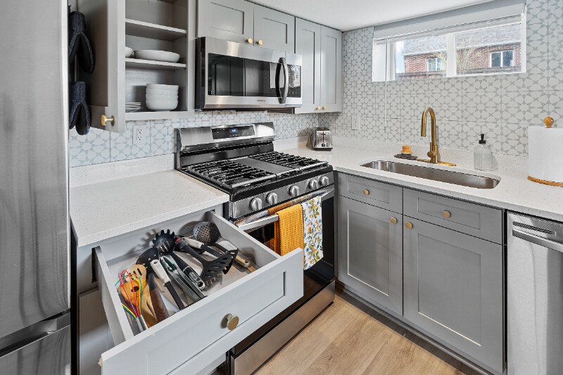 Building Photo - 3220 Albion St