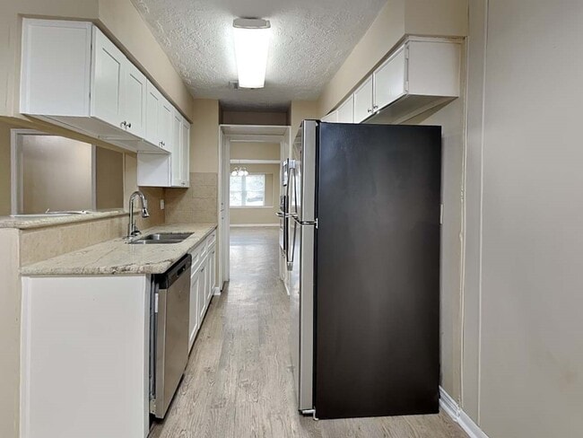 Building Photo - 801 Newport Blvd