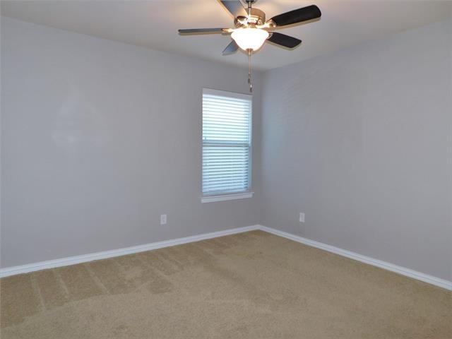 Building Photo - 4502 Baytree Ave