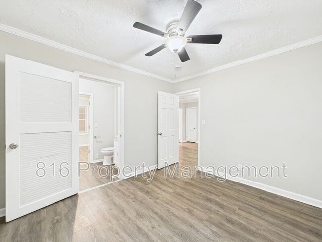 Building Photo - 115 Riley St