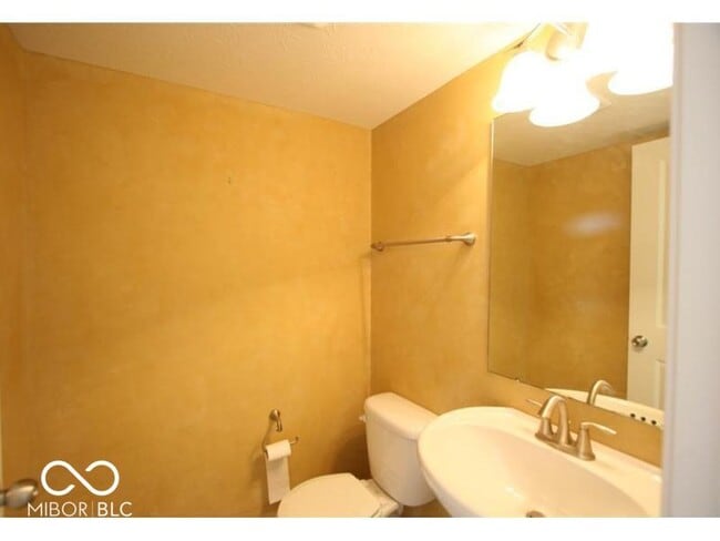 Building Photo - 11503 Reagan Dr