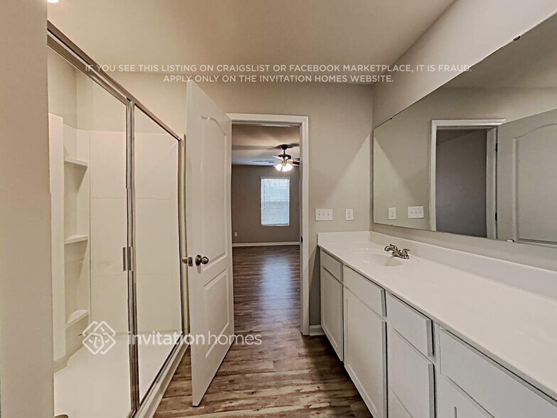 Building Photo - 130 Silver Oak Cir