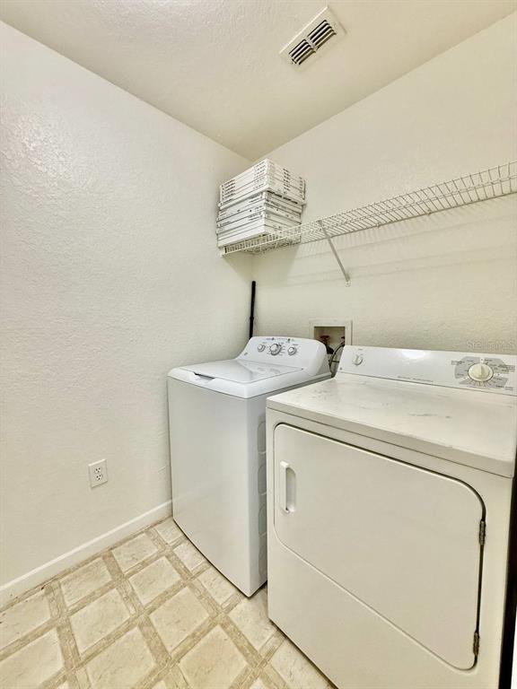 Building Photo - 17106 Carrington Park Dr