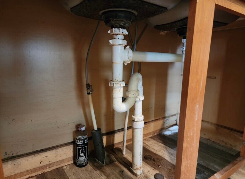 Building Photo - 542 S Wall St