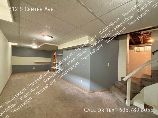 Building Photo - 1812 S Center Ave