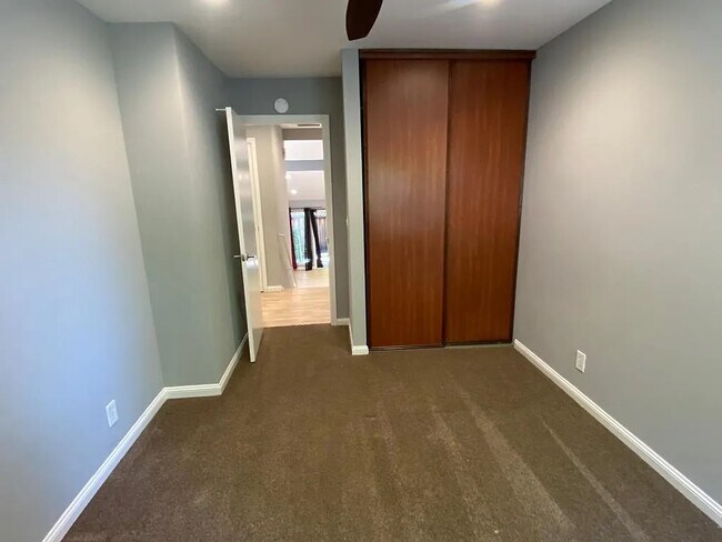 Building Photo - 1344 Merrivale West Sq