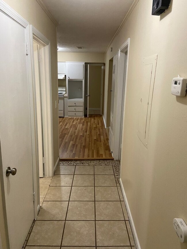 Building Photo - 4816 Wellborn Dr