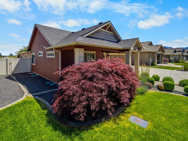 Building Photo - Spacious Unfurnished Home in Liberty Lake | Modern Living in a Prime Location