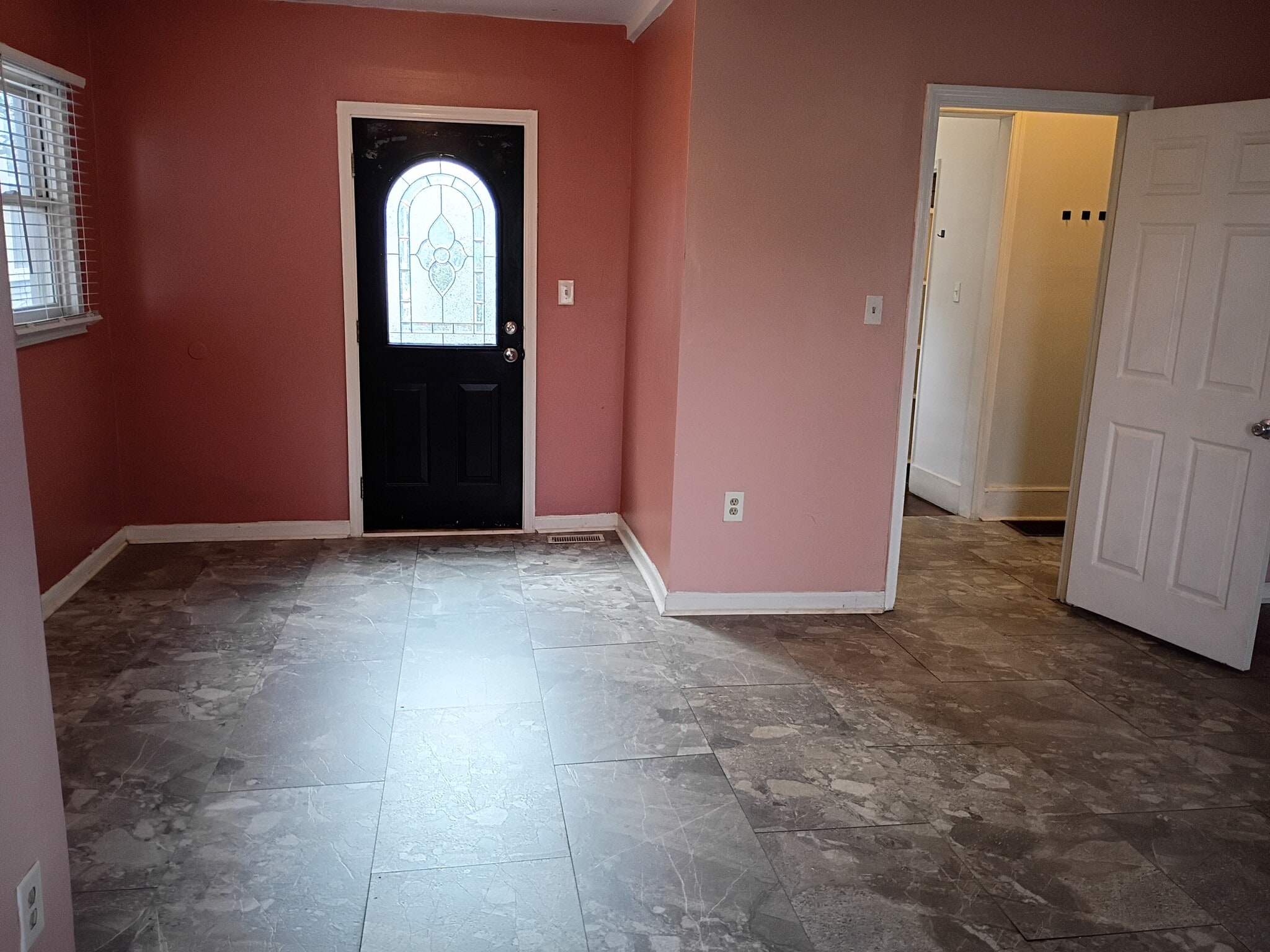 Building Photo - 1081 Arlington Ave SW