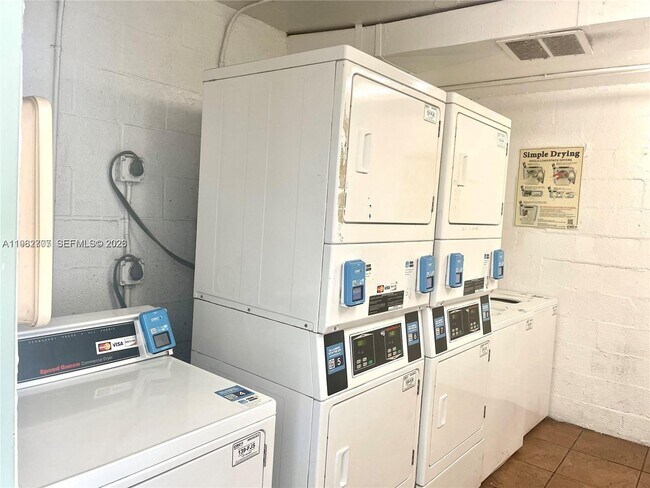 Building Photo - 8240 SW 210th St